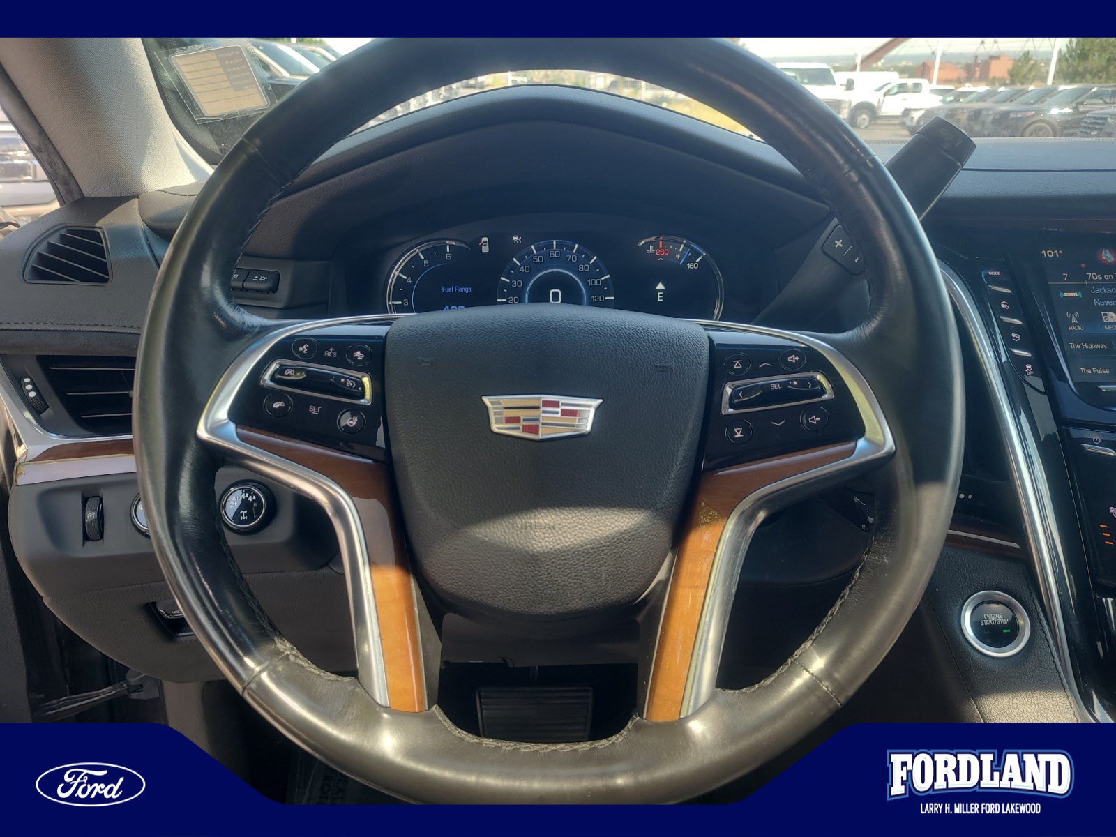 Used 2017 Cadillac Escalade Premium Luxury AWD/4WD image 9