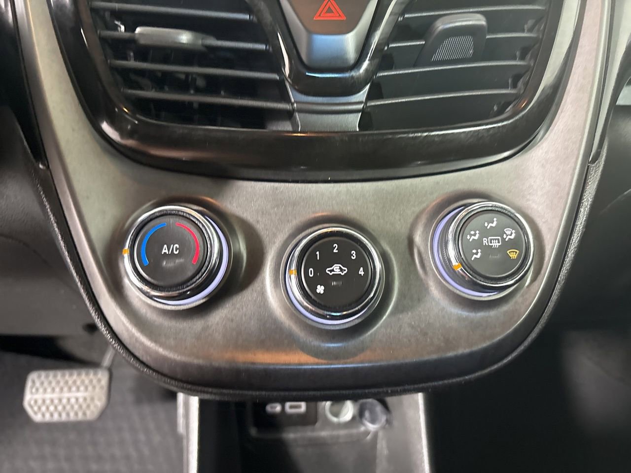 Used 2021 Chevrolet Spark LT image 15