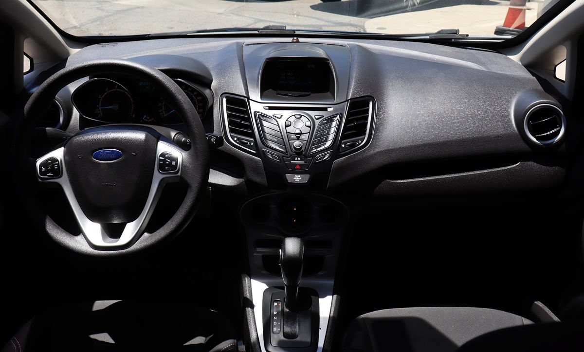 Used 2019 Ford Fiesta SE FWD image 32