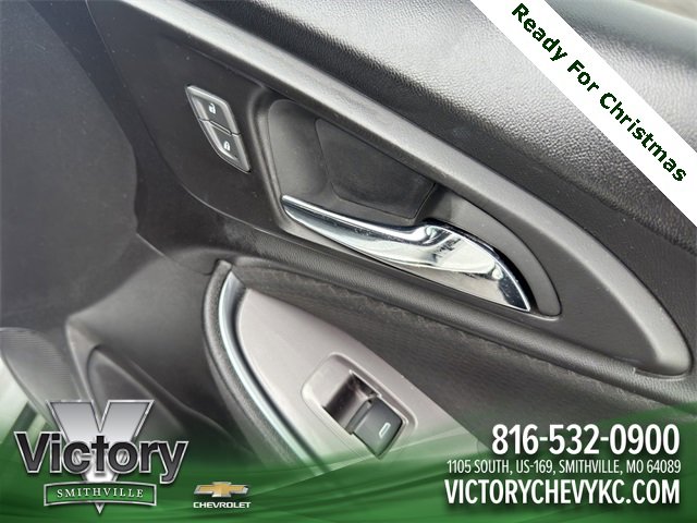 Used 2018 Chevrolet Malibu LT w/ Driver Confidence Package image 16