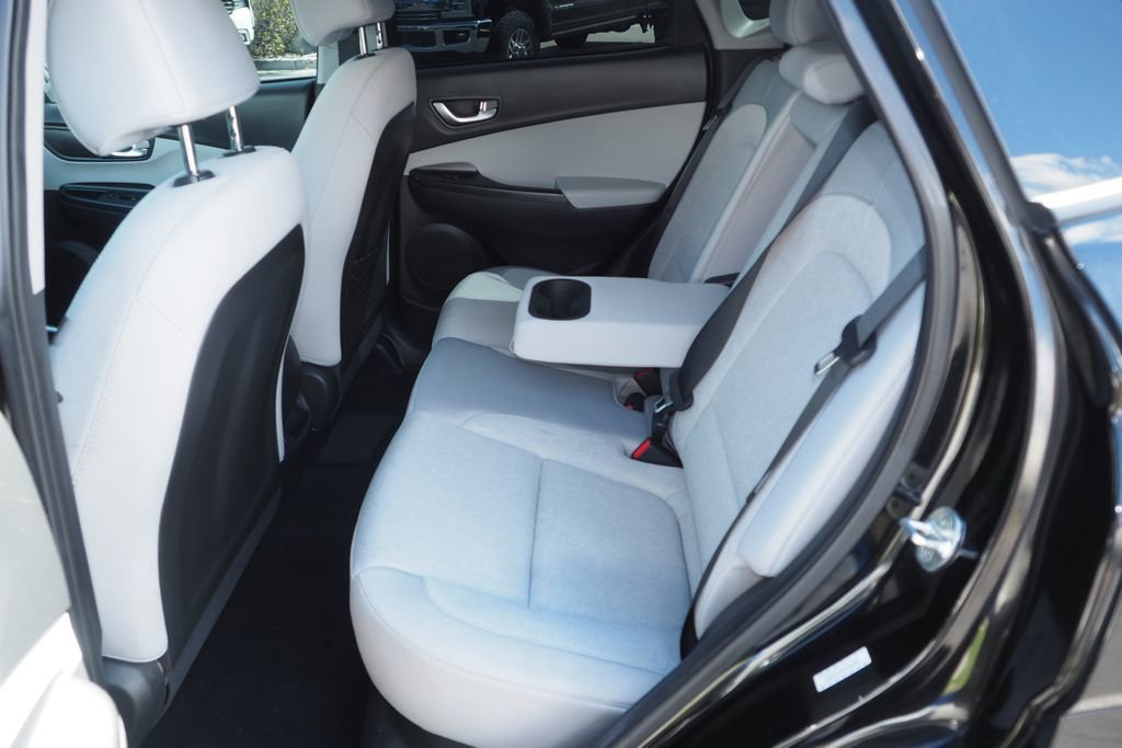 Used 2023 Hyundai Kona SEL image 17