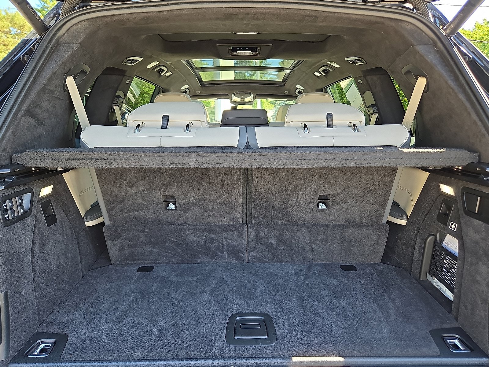 Certified 2025 BMW X7 M60i w/ Executive Package AWD/4WD image 28