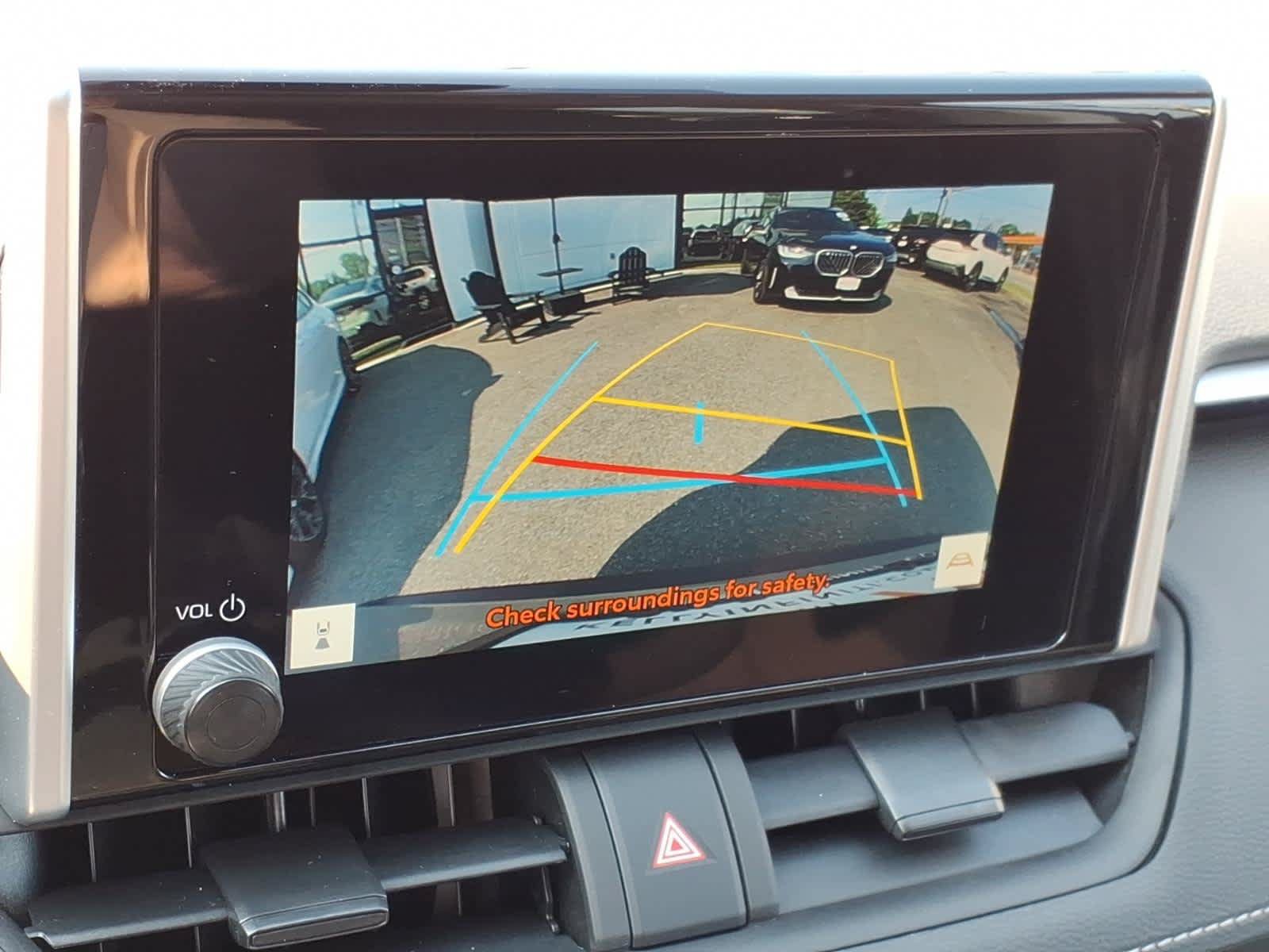 Used 2023 Toyota RAV4 LE AWD/4WD image 17