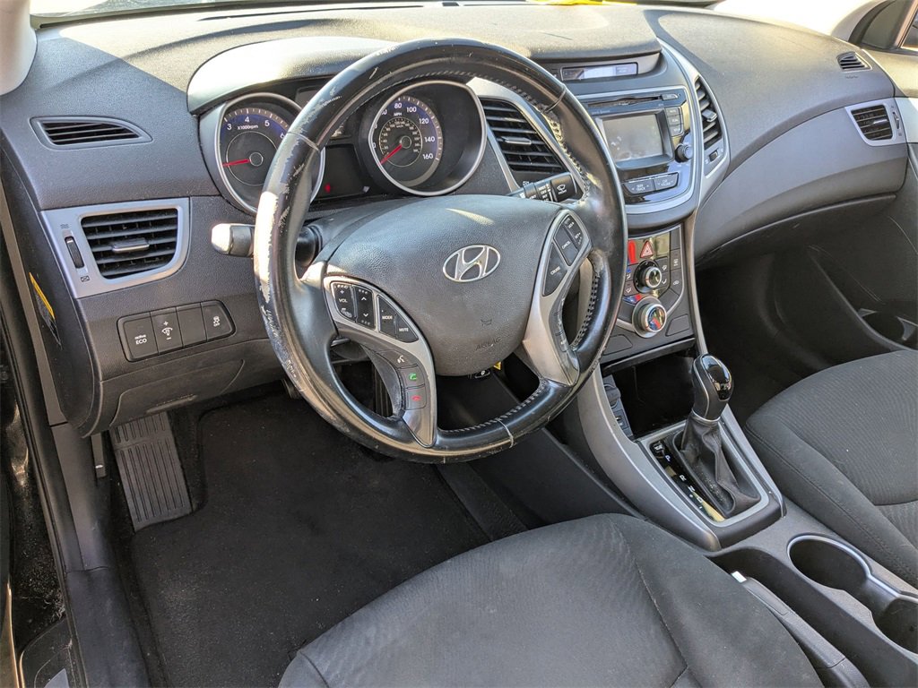 Used 2015 Hyundai Elantra SE w/ Option Group 03 image 9