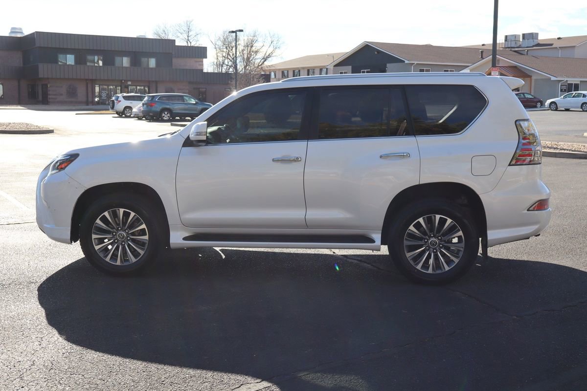 Used 2022 Lexus GX 460 Luxury w/ Off Road Package image 9