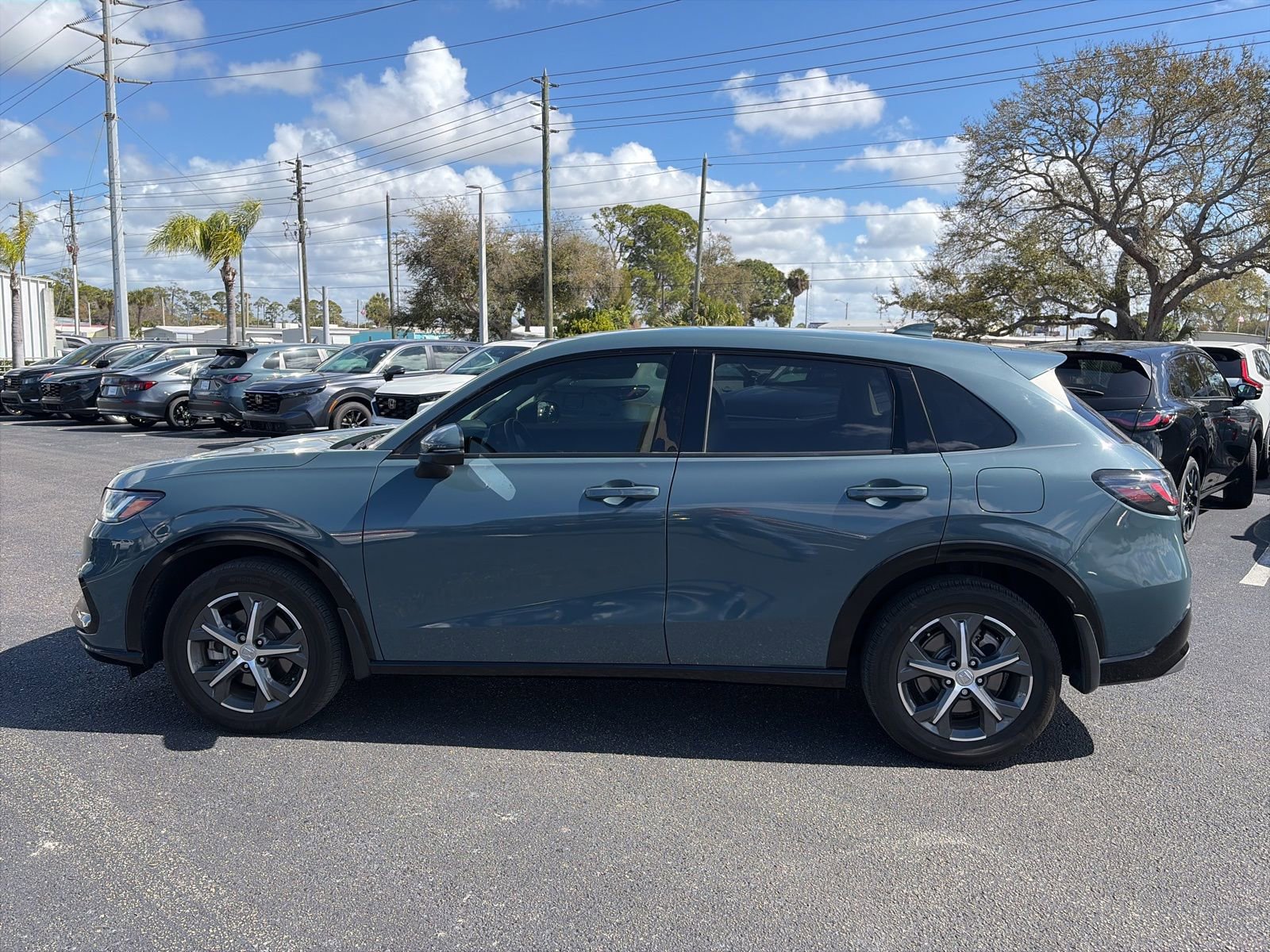 Certified 2024 Honda HR-V EX-L image 4