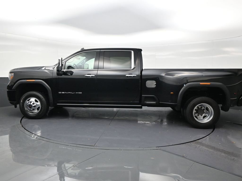 Used 2021 GMC Sierra 3500 Denali w/ Denali Ultimate Package AWD/4WD image 2