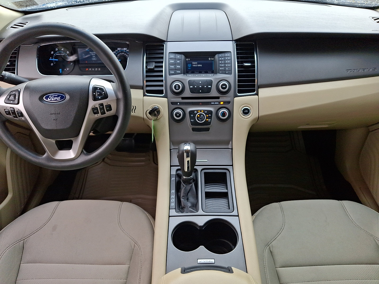 Certified 2017 Ford Taurus SE FWD image 15