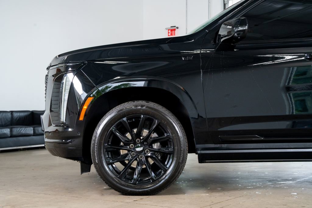 Used 2025 Cadillac Escalade Premium Luxury w/ LPO, Floor Liner Package RWD image 23