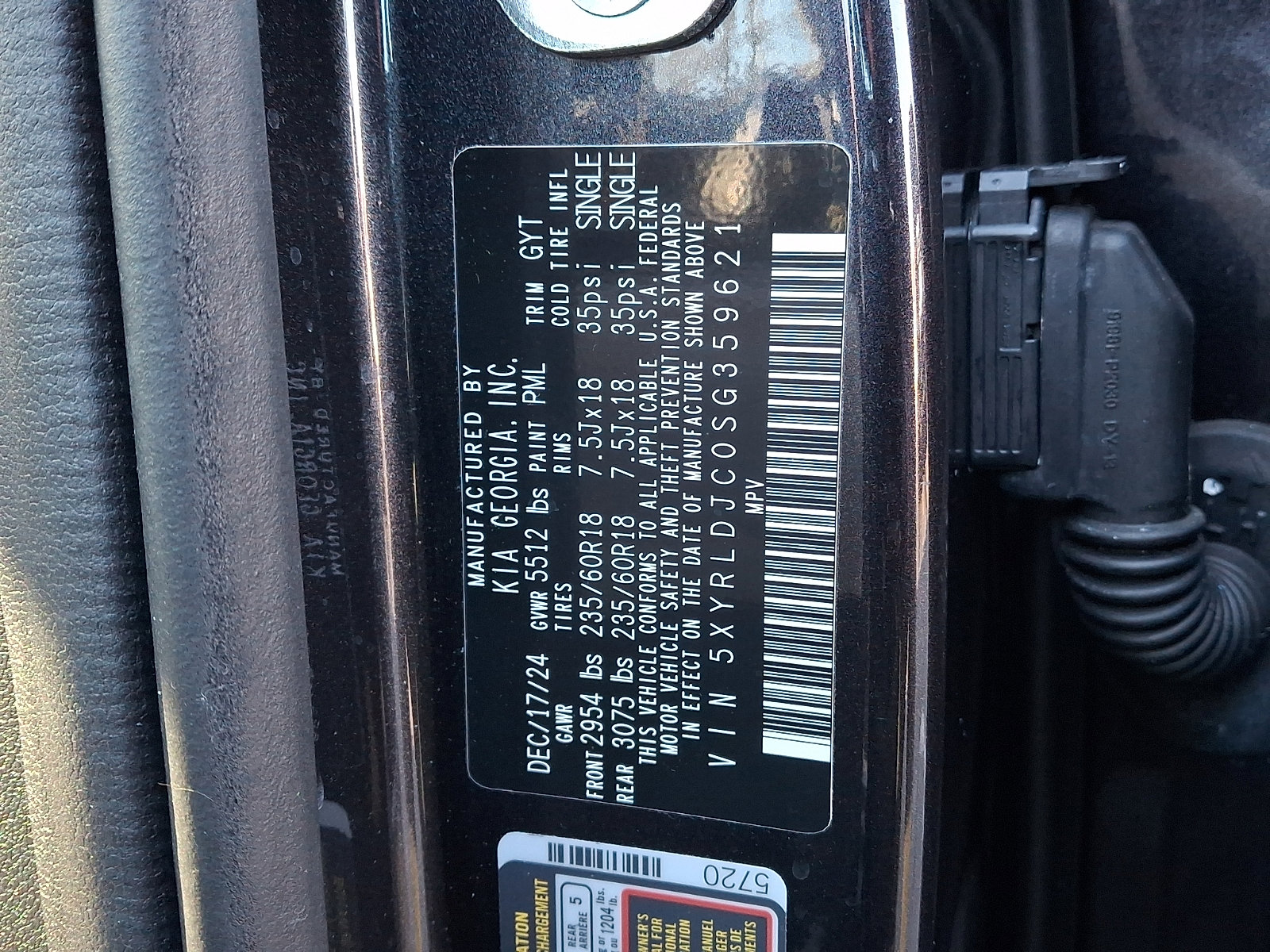 Certified 2025 Kia Sorento S image 20