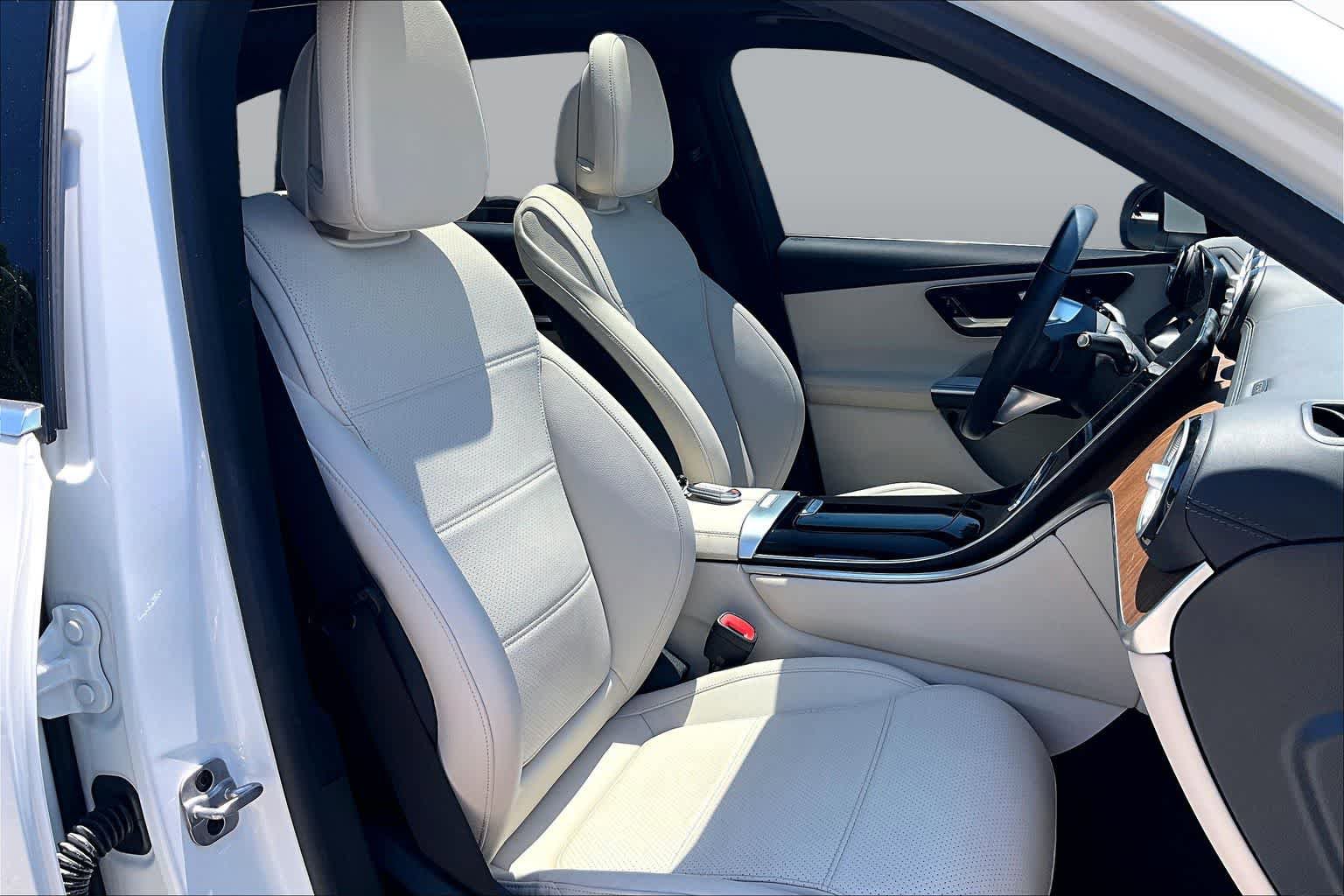 Used 2023 Mercedes-Benz GLC 300 4MATIC image 8