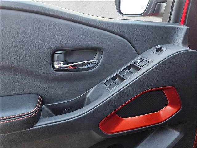 Used 2025 Nissan Frontier PRO-4X w/ Pro Convenience Package image 9