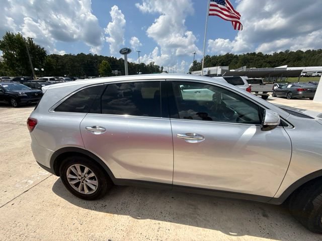 Used 2019 Kia Sorento L FWD image 9
