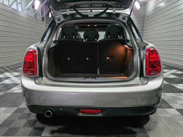 Used 2020 MINI Cooper 4-Door Hardtop FWD image 34