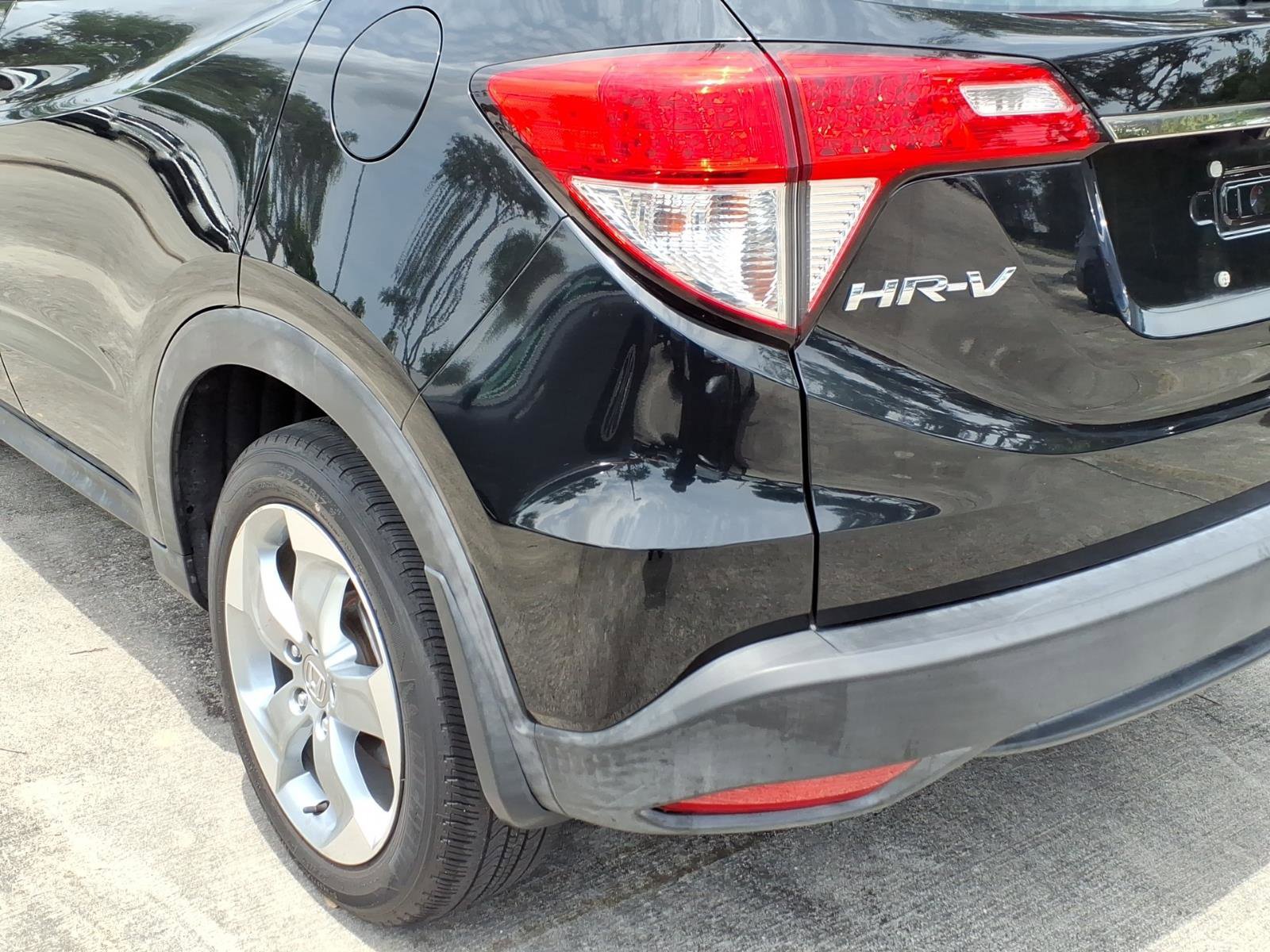 Used 2019 Honda HR-V LX image 12