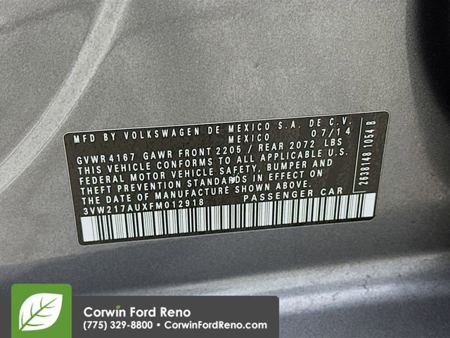 Used 2015 Volkswagen Golf S image 29