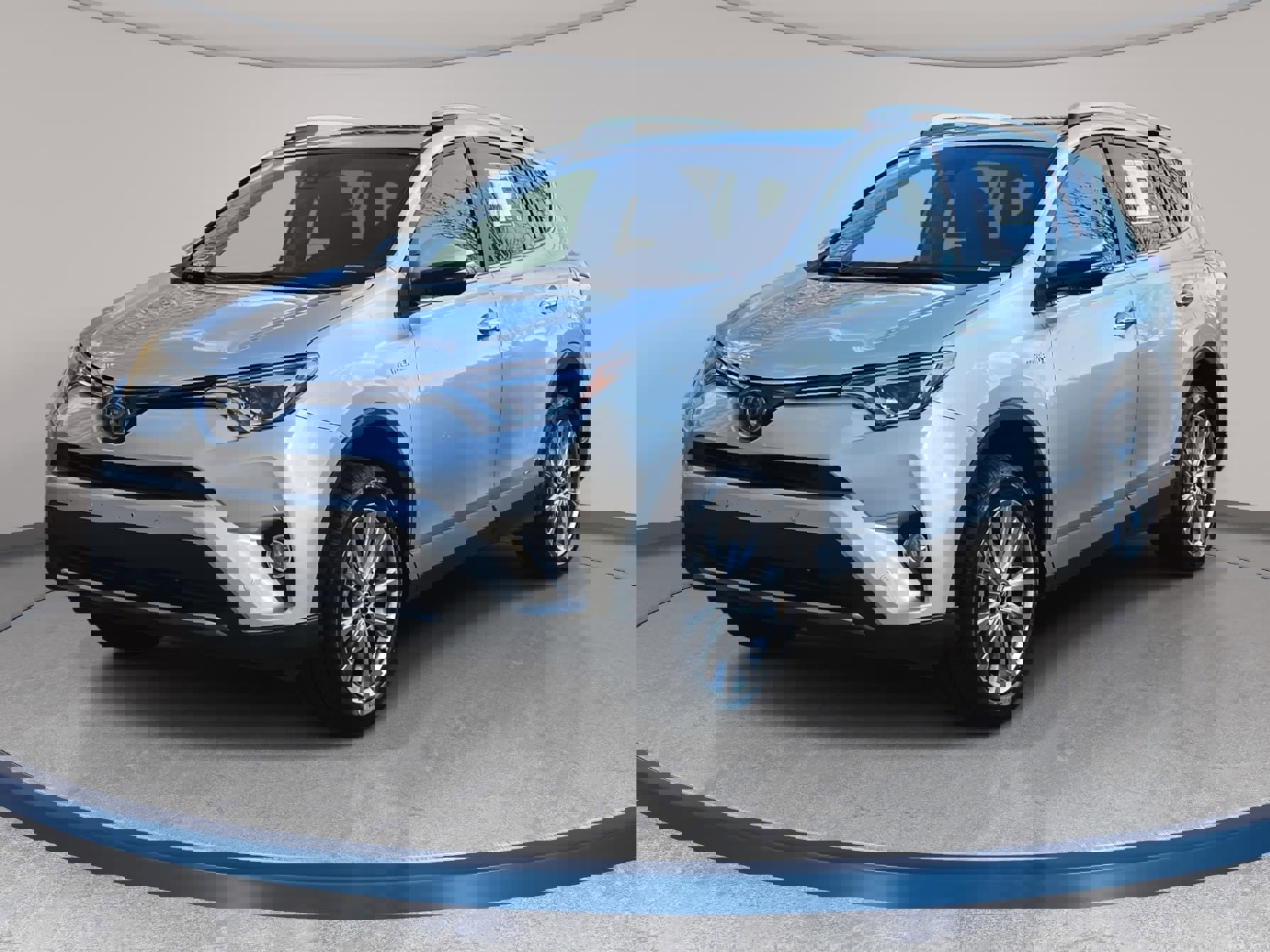 Used 2016 Toyota RAV4 Limited w/ Advanced Technology Package