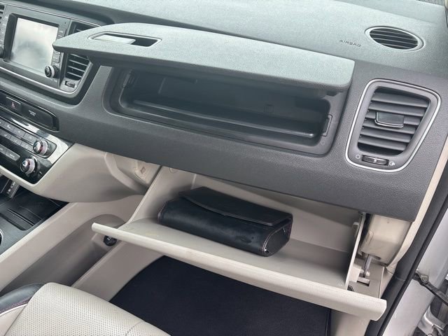 Used 2019 Kia Sedona EX image 39