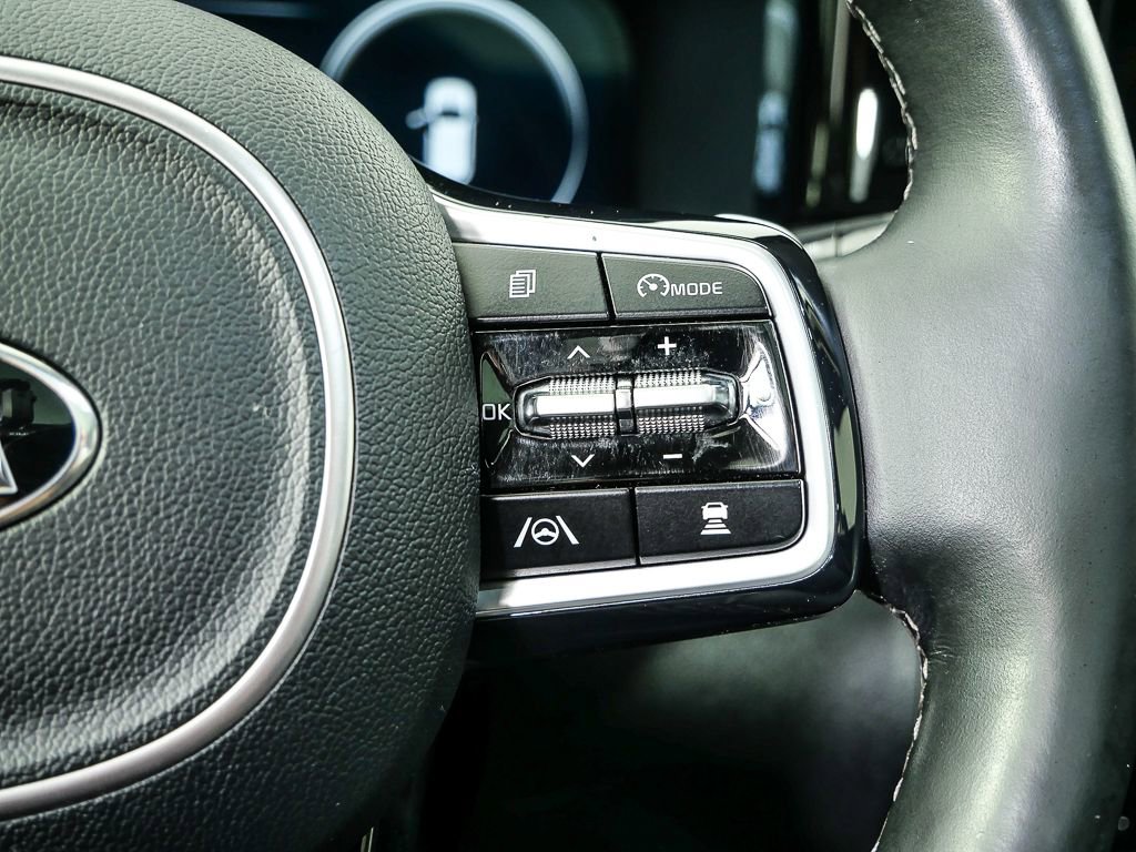 Used 2021 Kia Sorento SX image 12