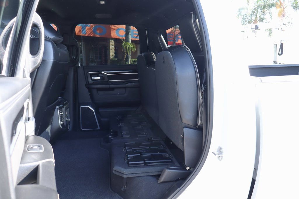Used 2020 RAM 2500 Laramie w/ Night Edition image 42