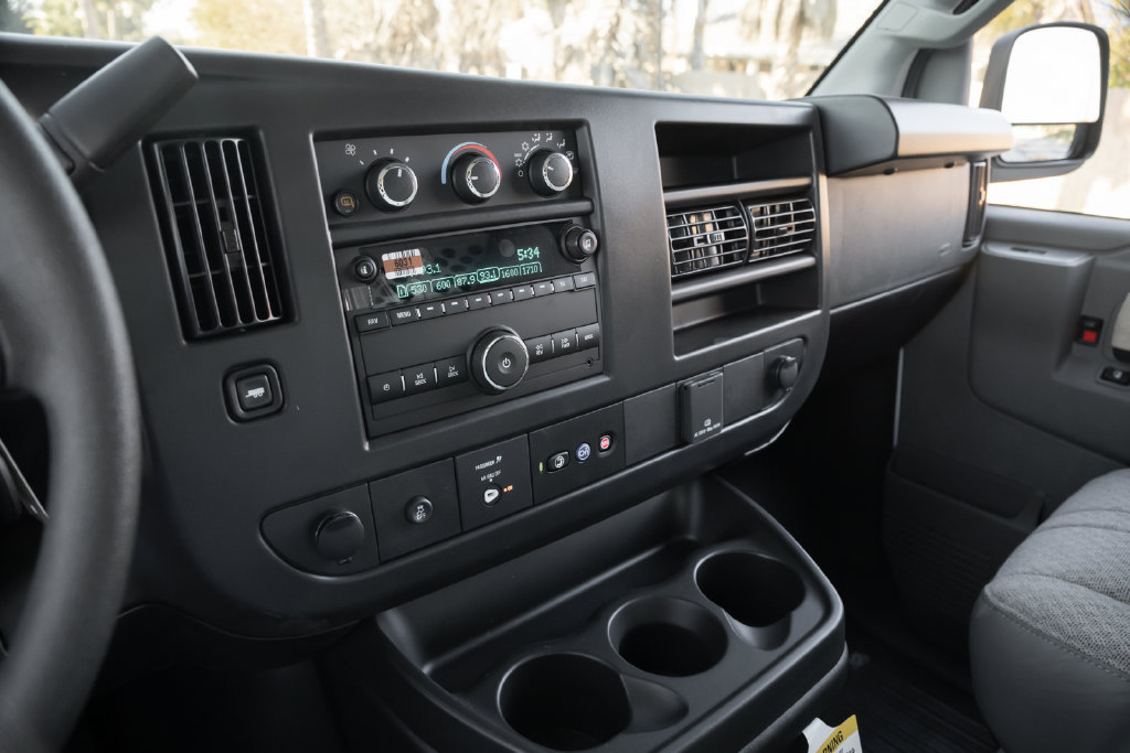 New 2025 GMC Savana 2500 Extended w/ Driver Convenience Package RWD image 20
