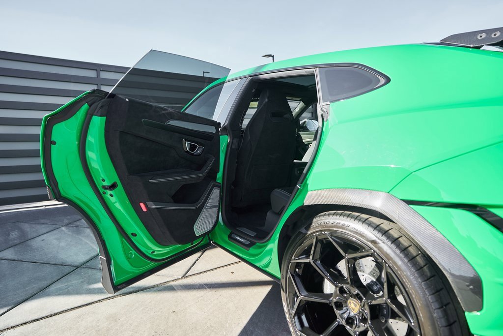 Used 2024 Lamborghini Urus Performante image 32