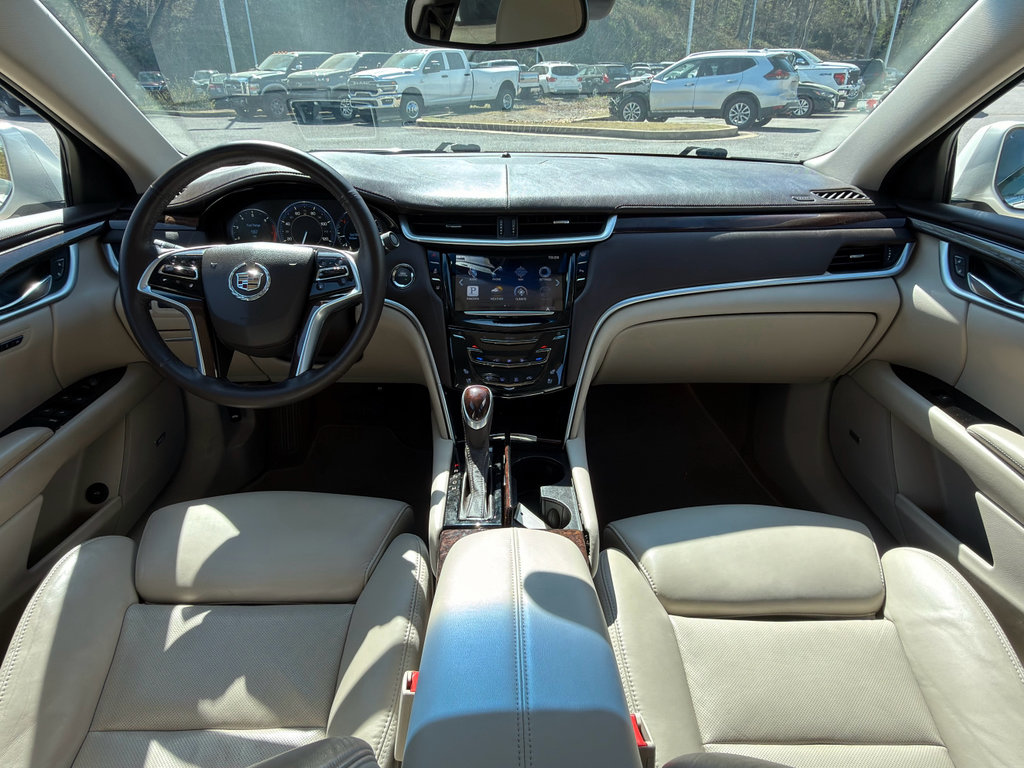 Used 2013 Cadillac XTS Premium image 12