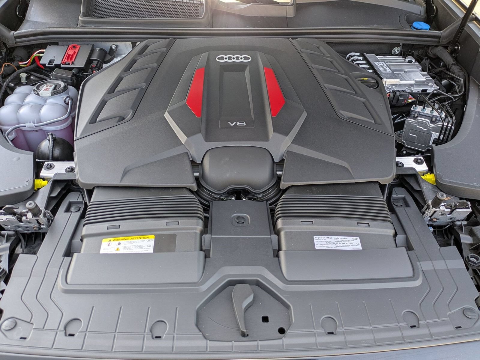 New 2026 Audi SQ8 Premium Plus AWD/4WD image 12