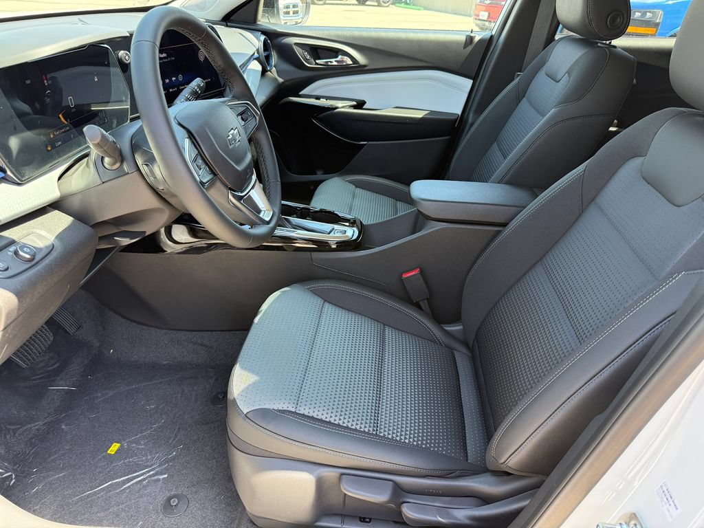 New 2026 Chevrolet Trax LT w/ Driver Confidence Package FWD image 14