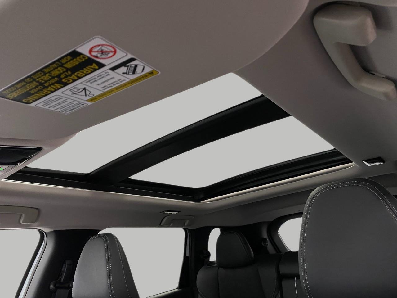 New 2026 Mitsubishi Outlander SE image 33