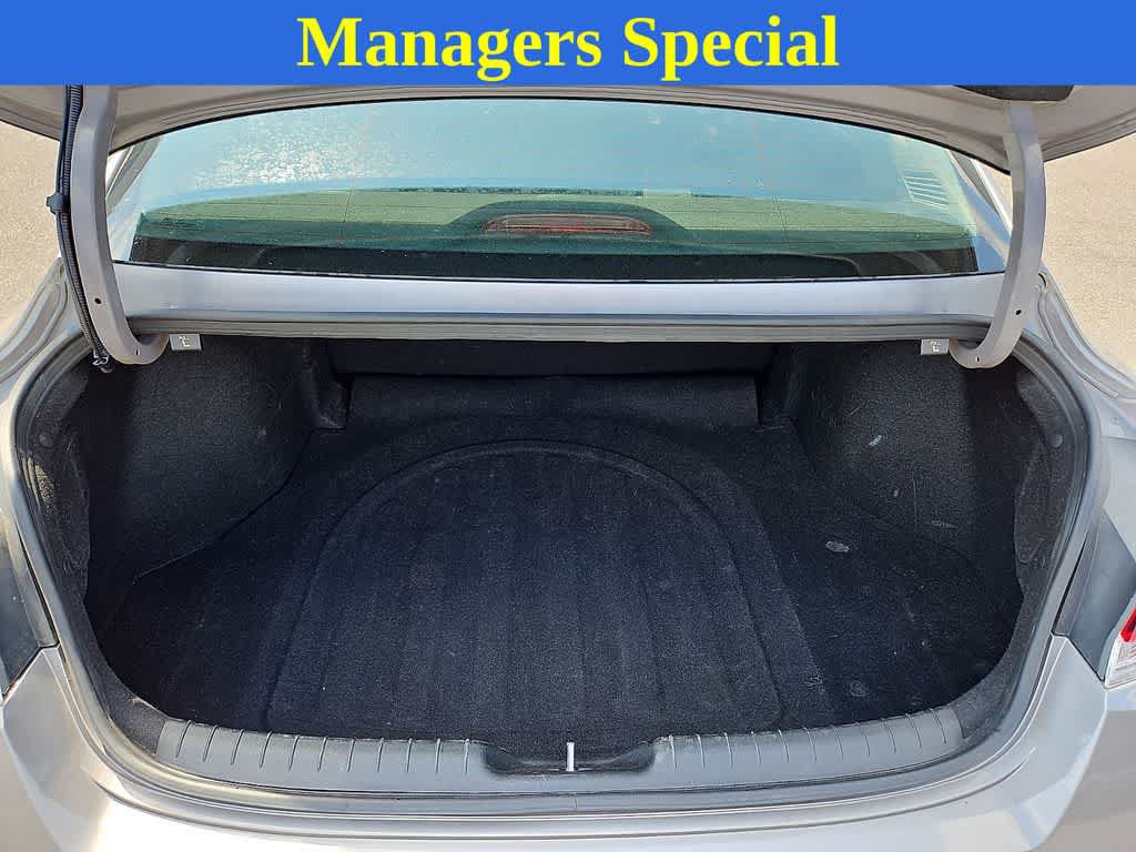Used 2024 Hyundai Elantra SEL FWD image 28