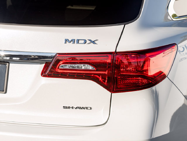 Used 2020 Acura MDX w/ Technology Package AWD/4WD image 11