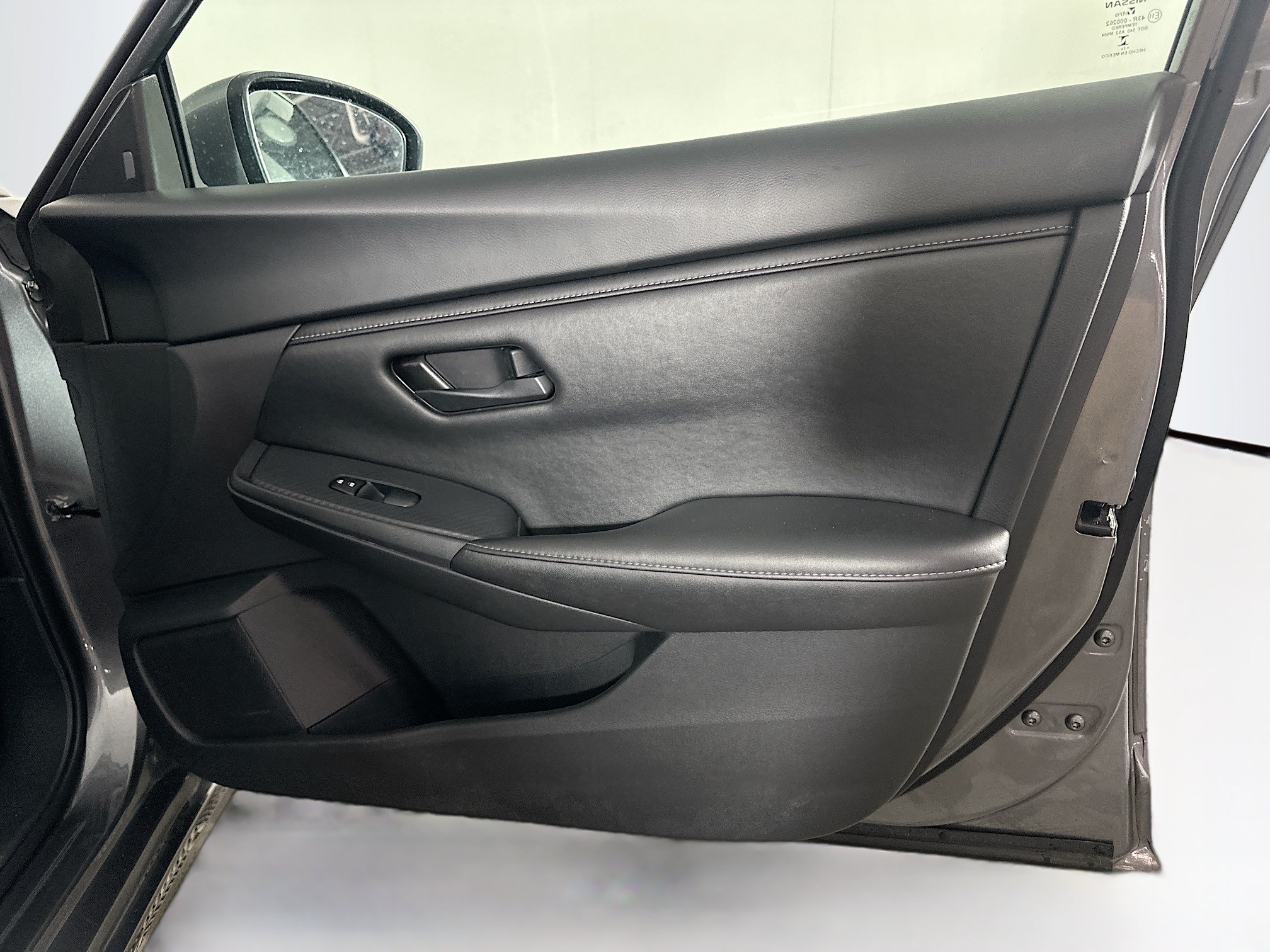 Used 2024 Nissan Sentra S FWD image 30