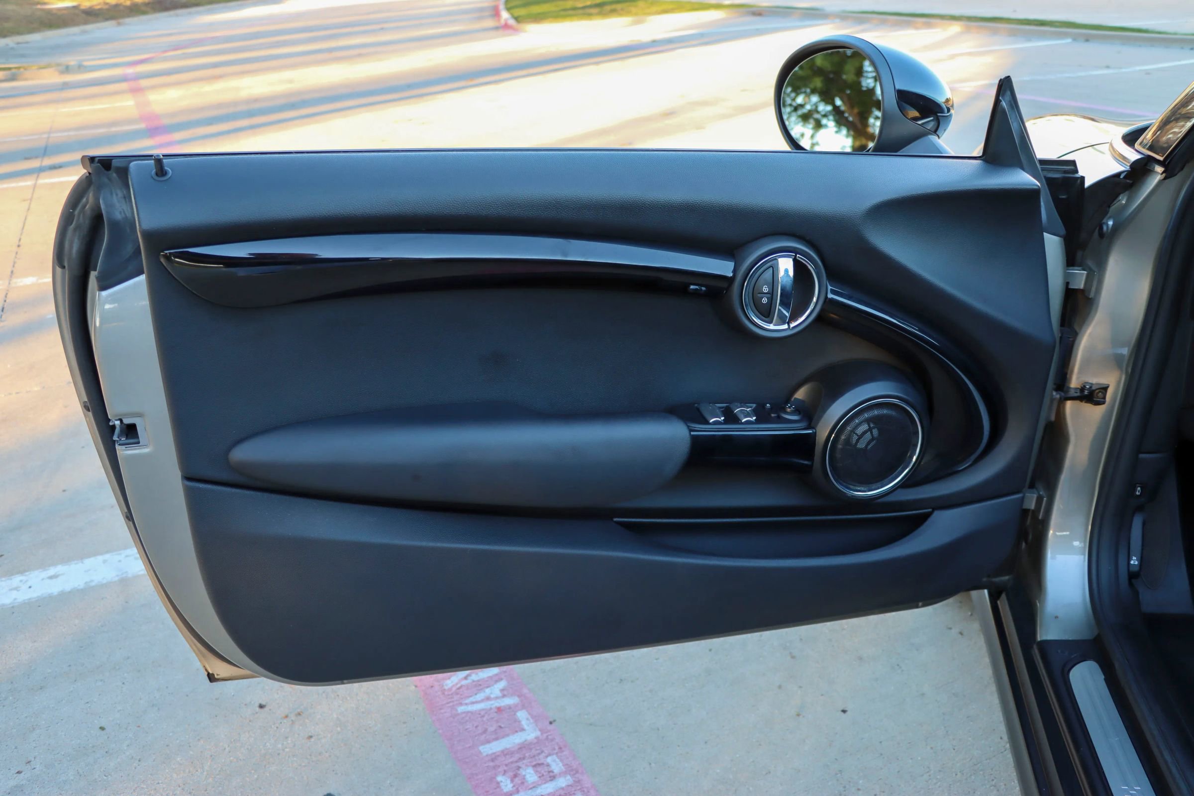 Used 2017 MINI Cooper S image 26