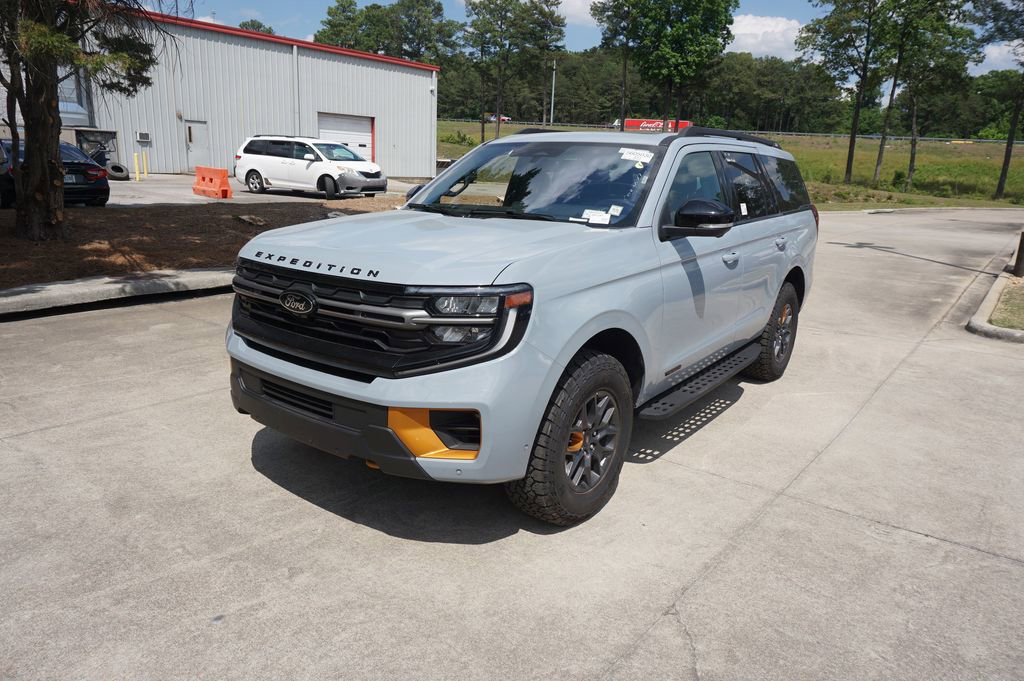 Used 2025 Ford Expedition Tremor AWD/4WD image 25