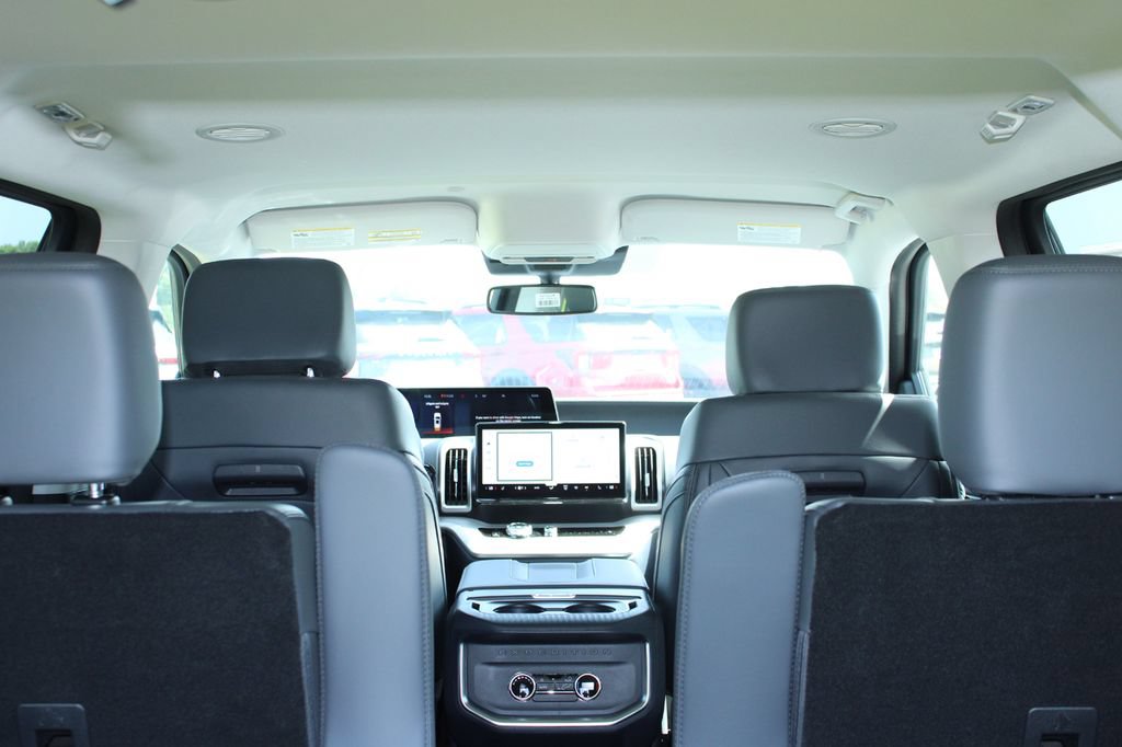 New 2027 Ford Expedition Active AWD/4WD image 18