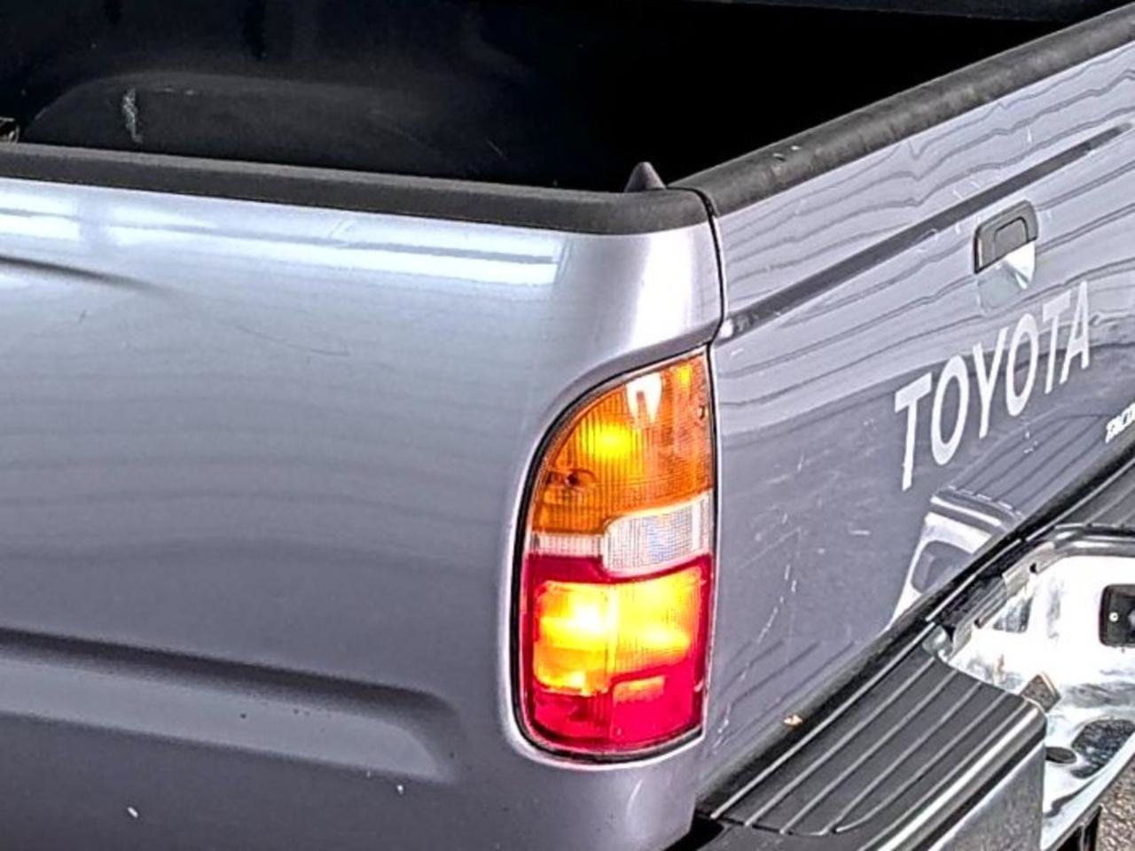 Used 1997 Toyota Tacoma 4x4 Xtracab w/ LX Pkg image 4