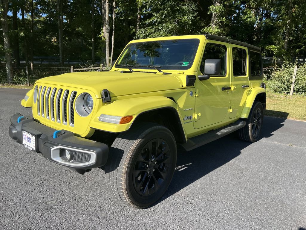 Used 2023 Jeep Wrangler Unlimited Sahara w/ Dual Top Group image 7