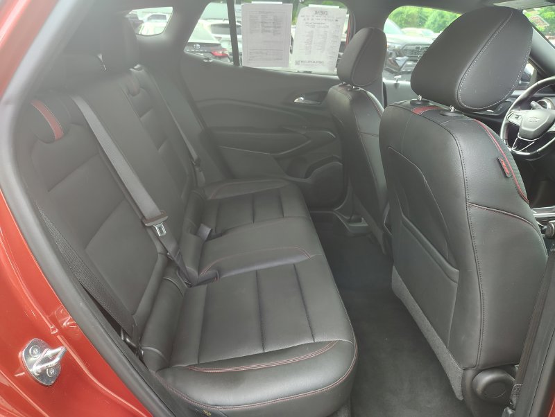 Certified 2024 Chevrolet Trax RS w/ Driver Confidence Package FWD image 18