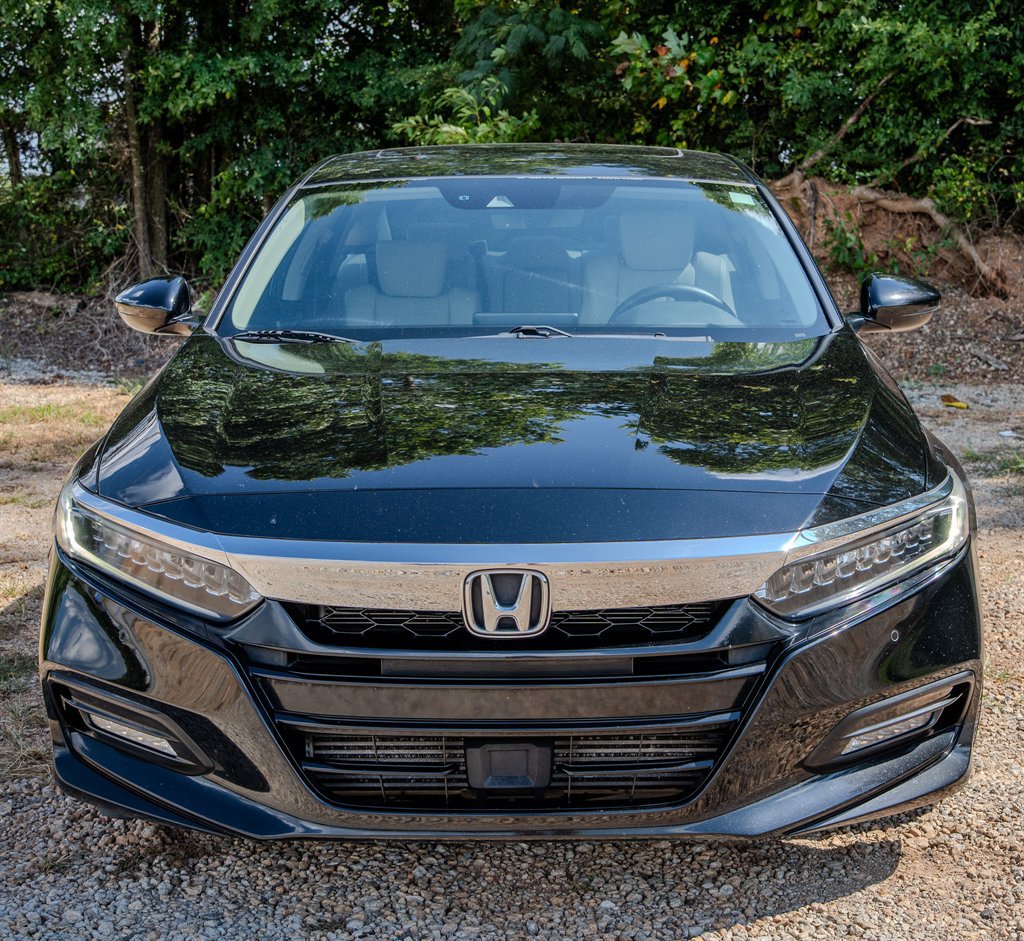 Used 2018 Honda Accord Touring image 8