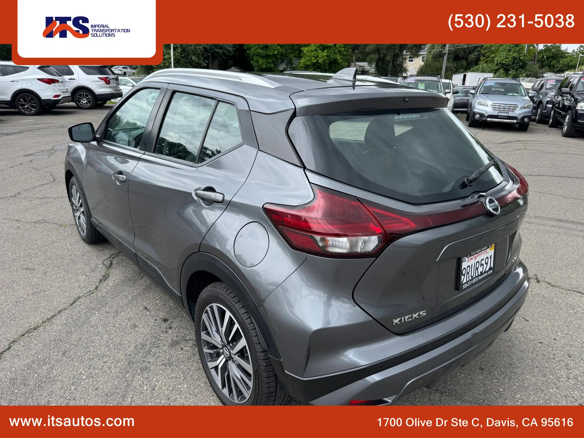 Used 2021 Nissan Kicks SV image 3