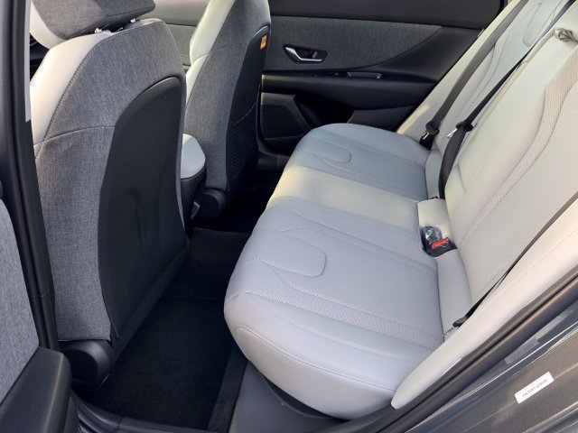 New 2026 Hyundai Elantra Limited FWD image 6