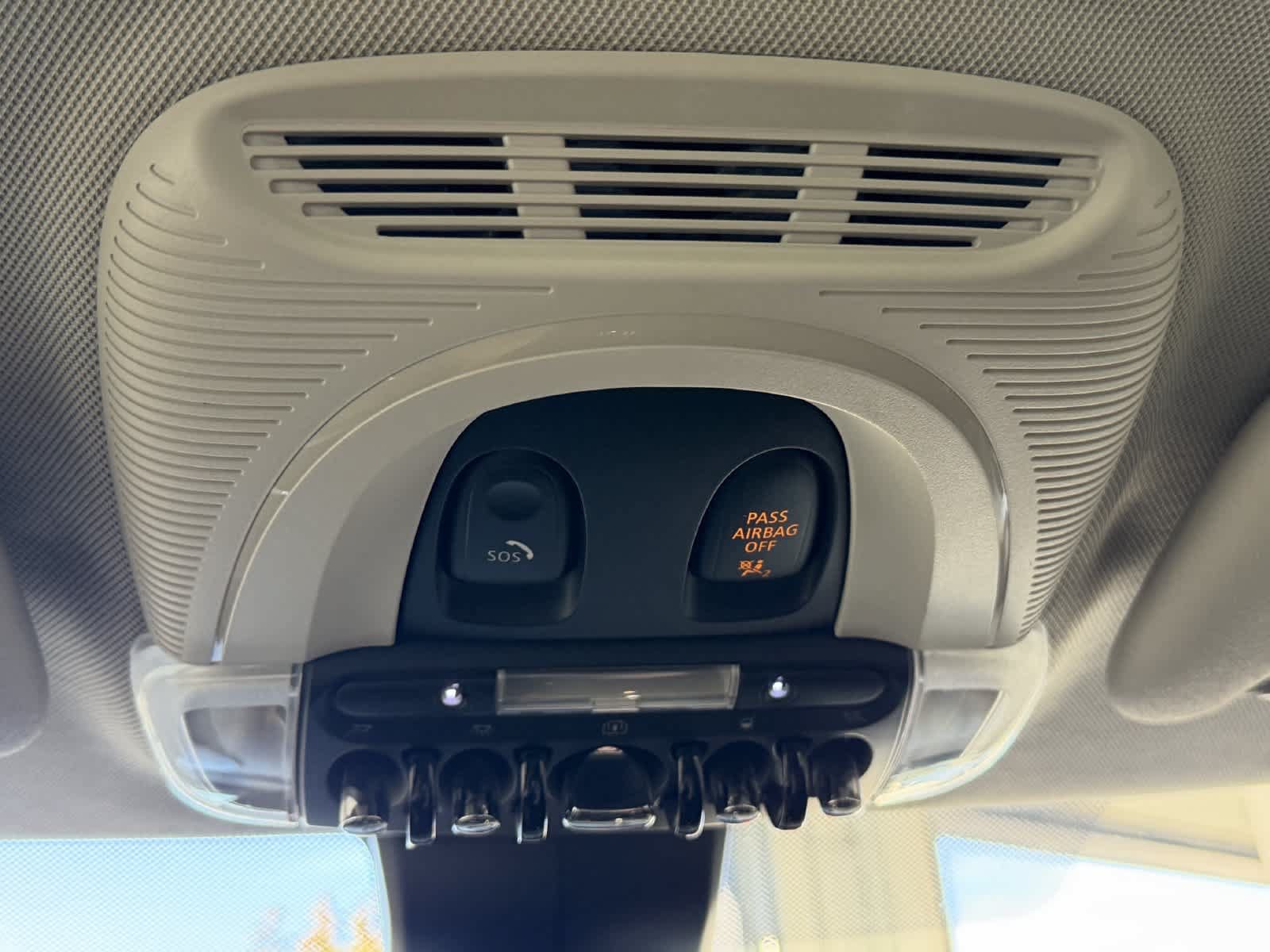 Used 2024 MINI Cooper SE FWD image 20