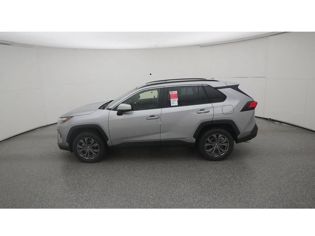 Used 2023 Toyota RAV4 XLE Premium AWD/4WD image 3