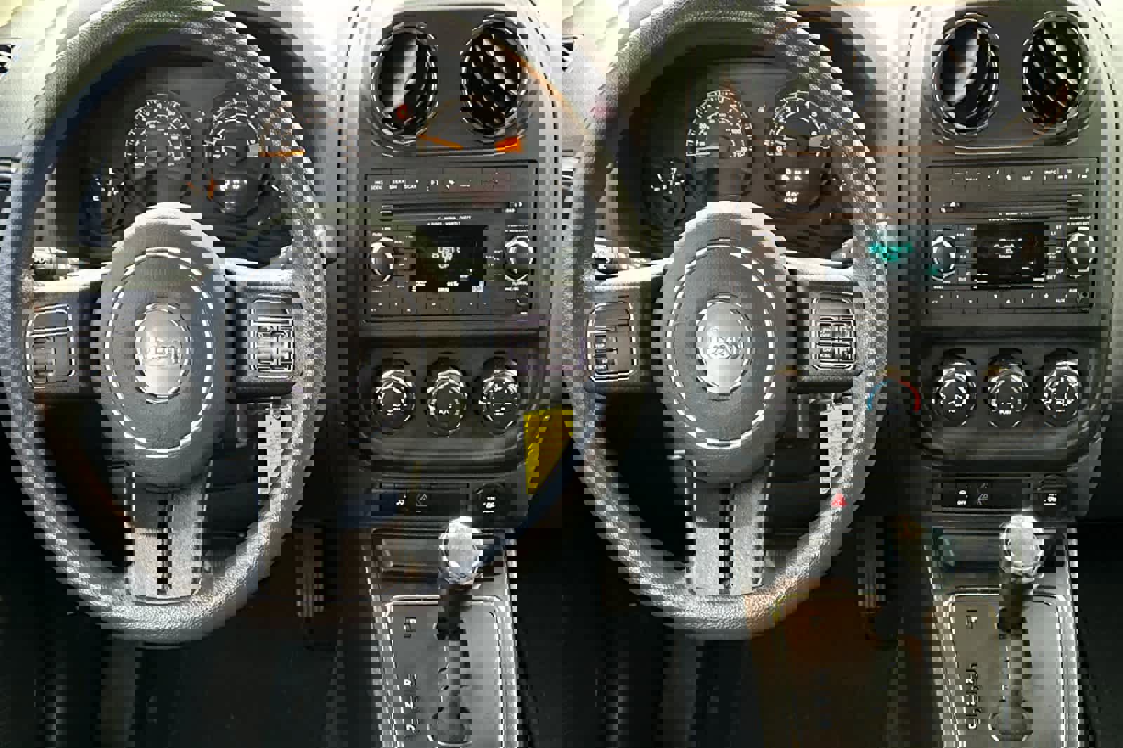 Used 2017 Jeep Patriot Sport image 14