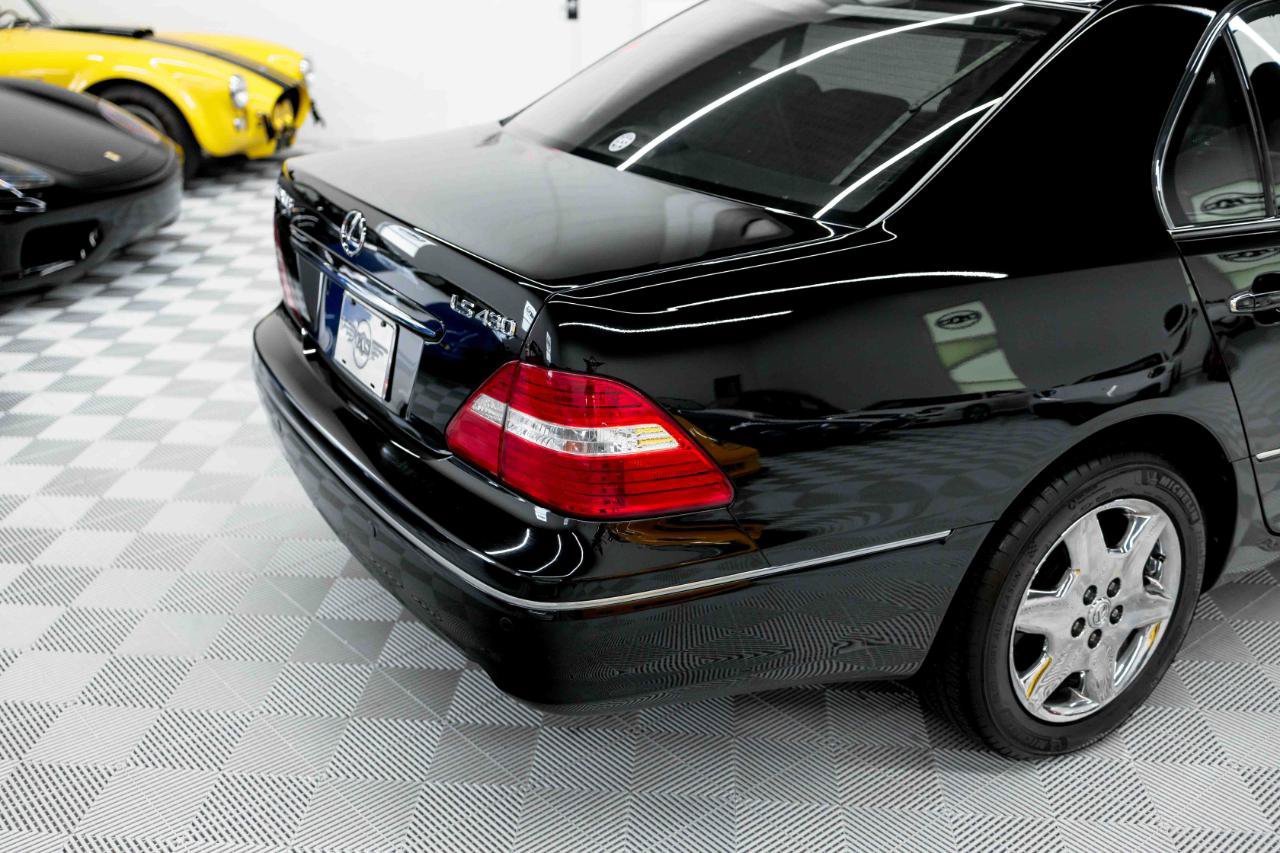 Used 2004 Lexus LS 430 RWD image 22