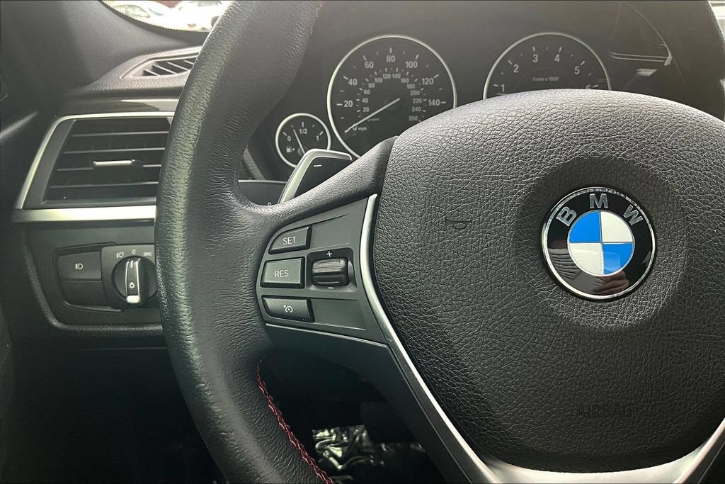 Used 2018 BMW 330i Sedan RWD image 23