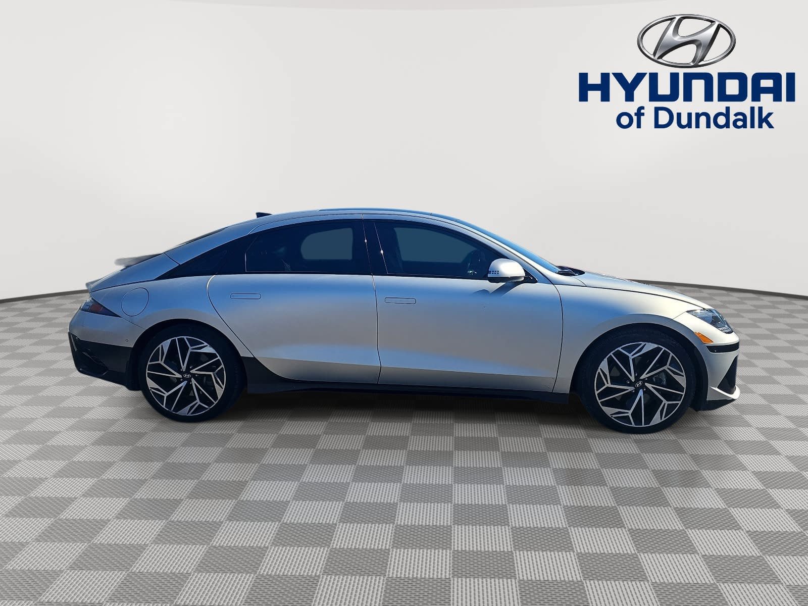 Used 2023 Hyundai Ioniq 6 Limited RWD image 9