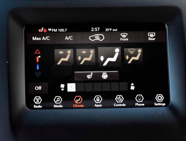 Used 2020 Jeep Cherokee Latitude w/ Cold Weather Group image 19