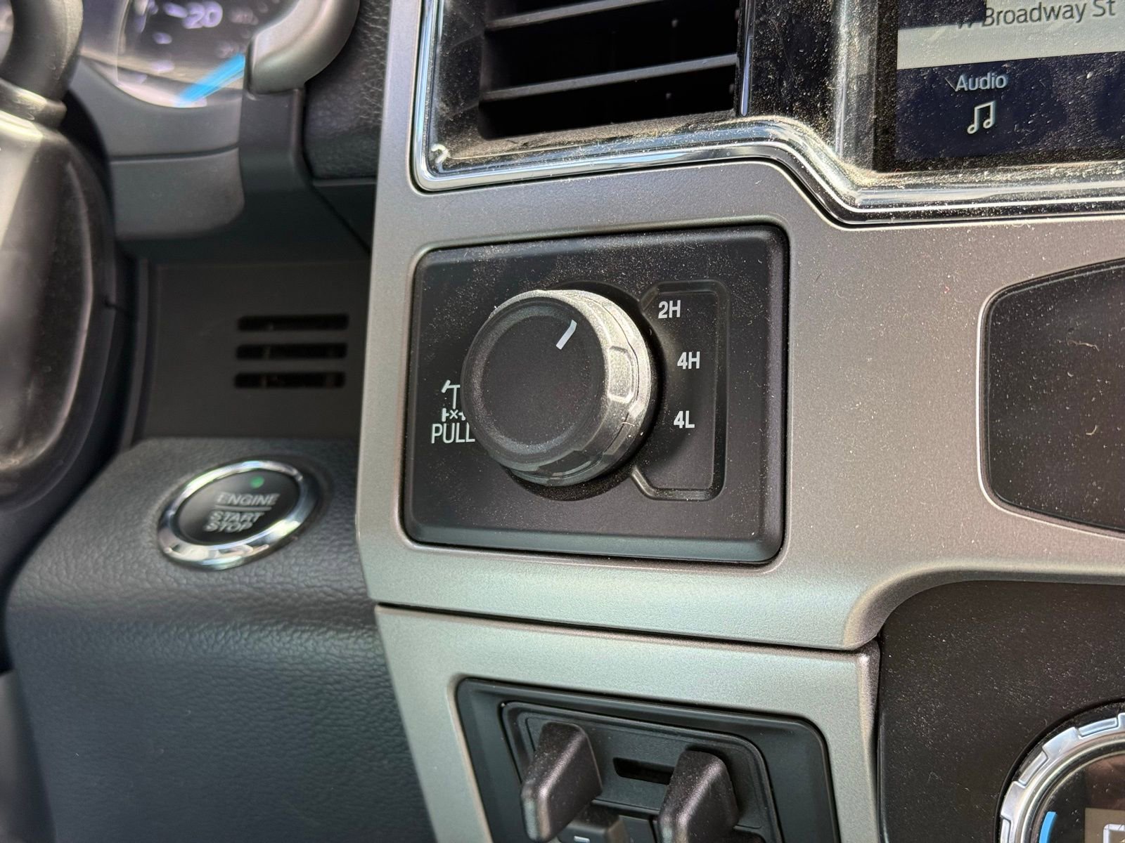 Used 2022 Ford F250 Lariat w/ Tremor Off-Road Package image 26